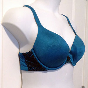Intuition Uplift Plunge Bra 40B (never worn)